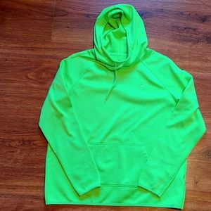 Nike women's therma-fit sweatshirt